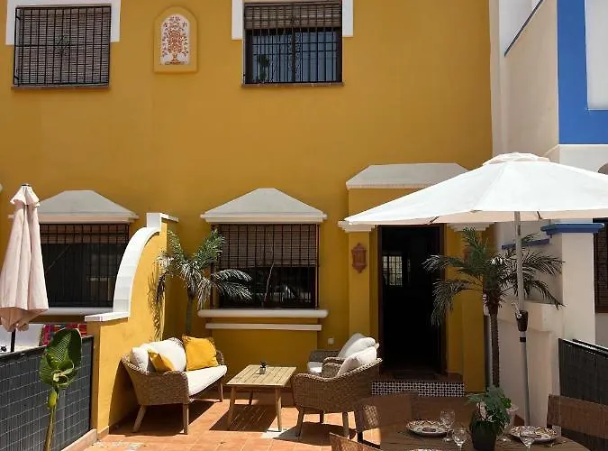 Casa Rodasa - 2 Bedrooms, Roof Terrace, Airco, Front-Terrace, Back-Patio, Communal Pool, Etc